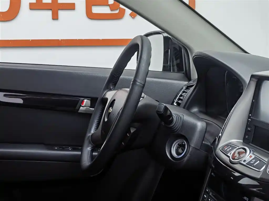 Chevrolet Captiva 2012 2.4L 4WD Flagship Edition 7-Seater фото 22