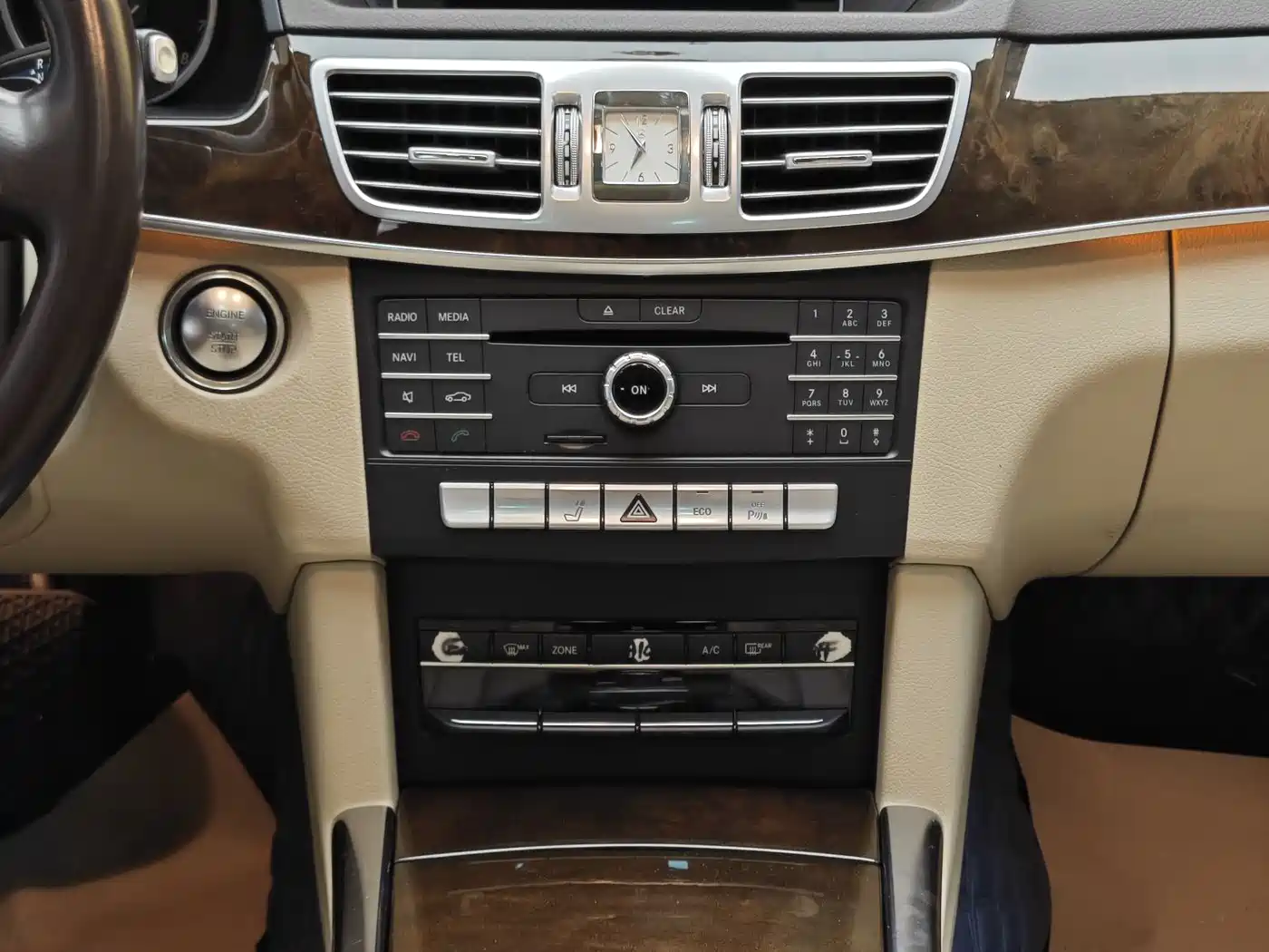 Mercedes-Benz E-Class 2015 E 260 L фото 20