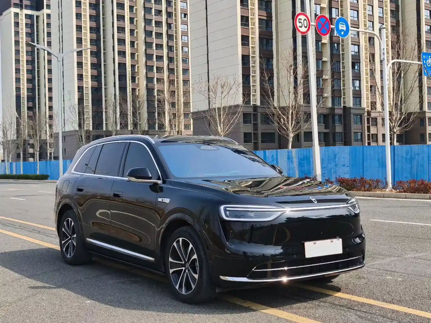 AITO Wenjie AITO M7 2026 Extended Range Pro+ AWD 5-seater фото 3