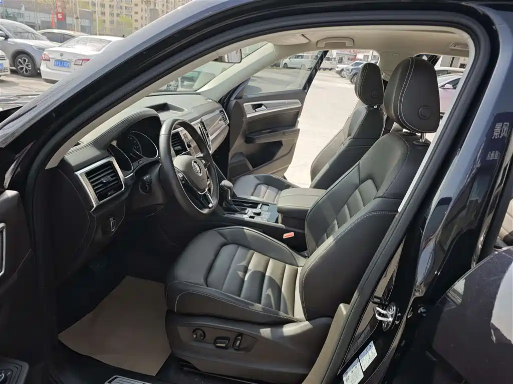 Volkswagen Teramont 2020 380TSI 4WD Luxury Edition China VI фото 7