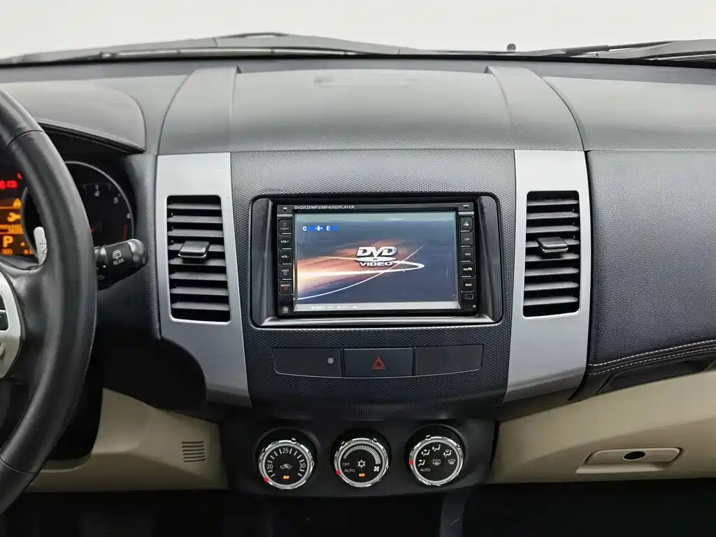 Mitsubishi Outlander (Import) 2009 2010 Outlander 2.4 Fashion Edition