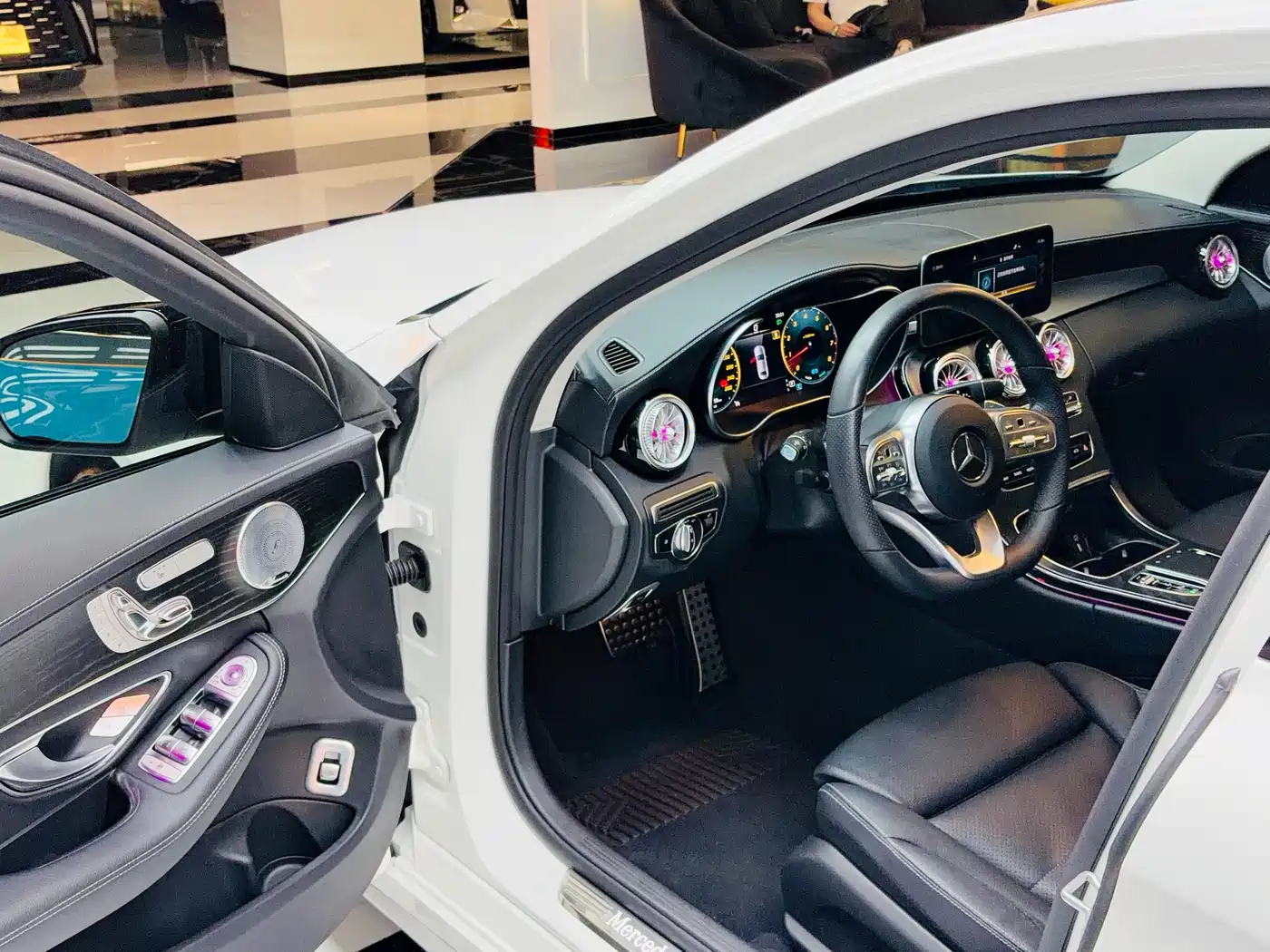Mercedes-Benz C-Class 2021 C 260 L Sport Starry Exclusive Edition фото 6