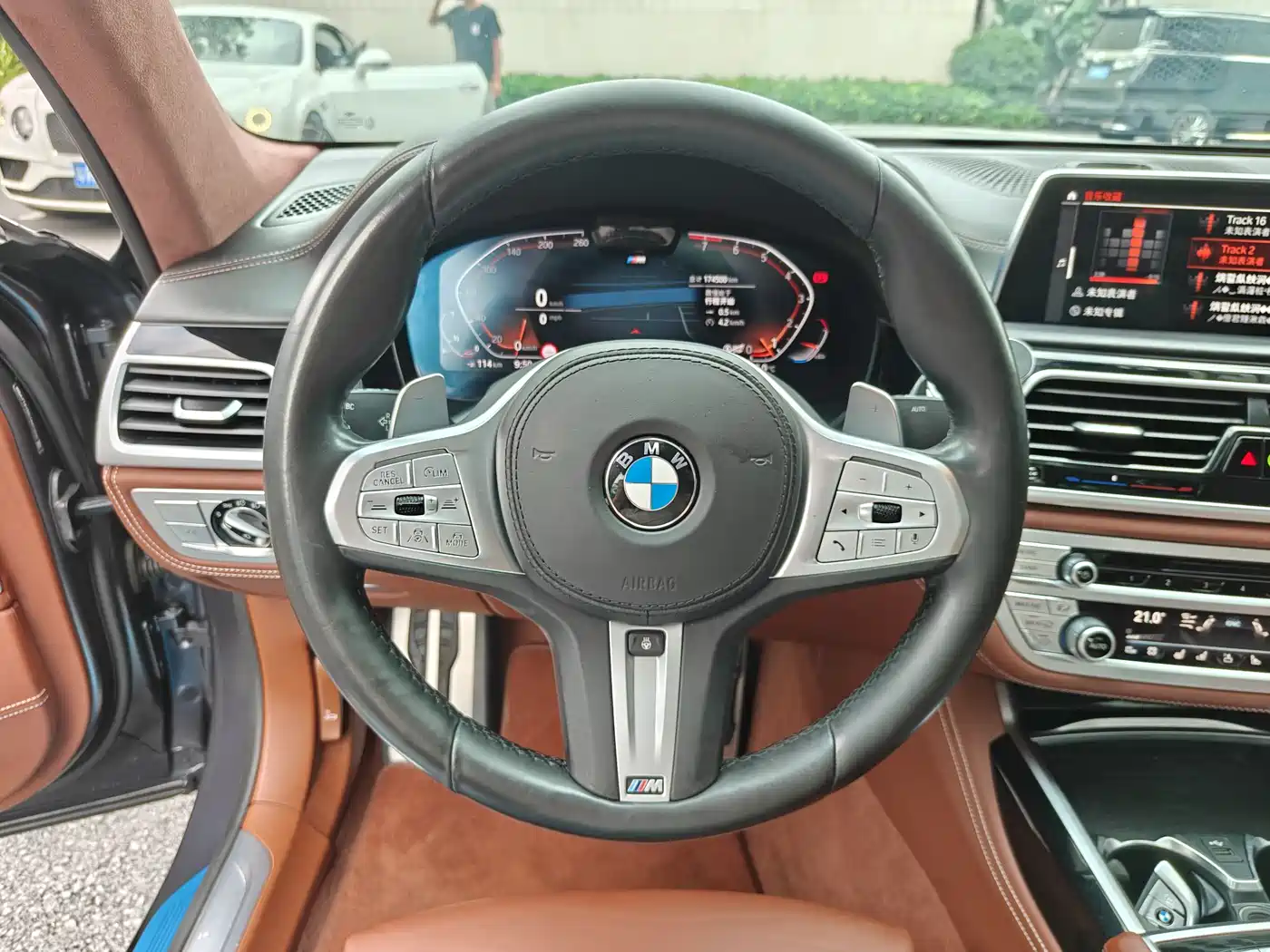 BMW 7 Series 2019 740Li xDrive Executive M Sport Package фото 8