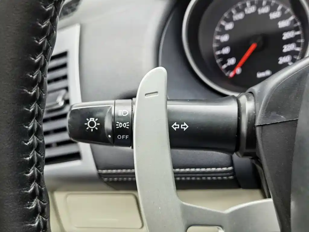 Mitsubishi Outlander (Import) 2009 2010 Outlander 2.4 Fashion Edition