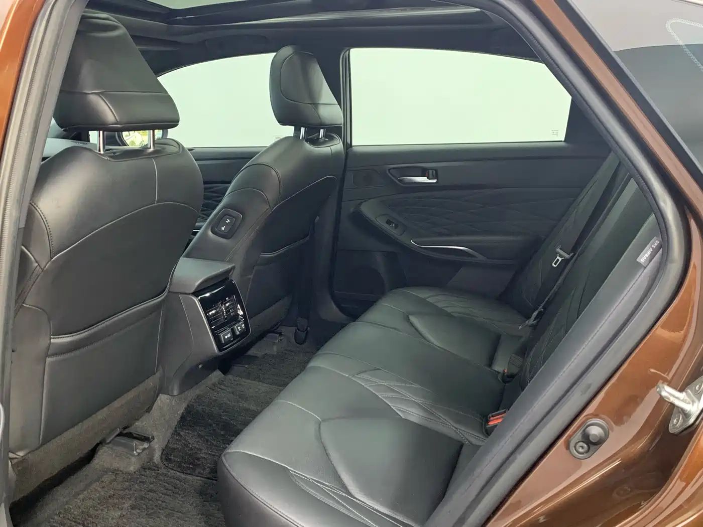 Toyota Avalon 2019 2.5L Touring Premium (China V) фото 13