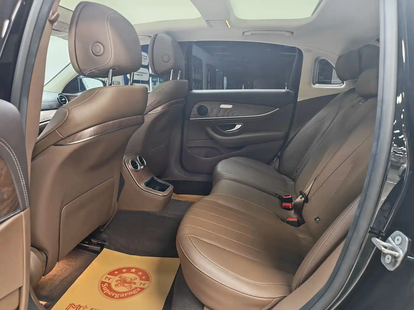Mercedes-Benz E-Class 2023 E 300 L Fashion фото 17