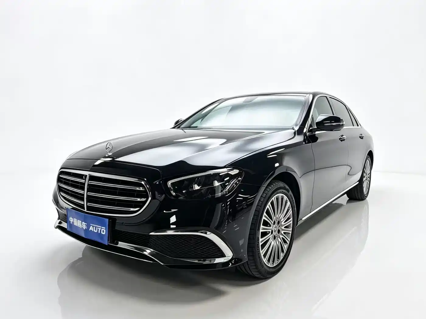 Mercedes-Benz E-Class 2023 E 300 L Fashion