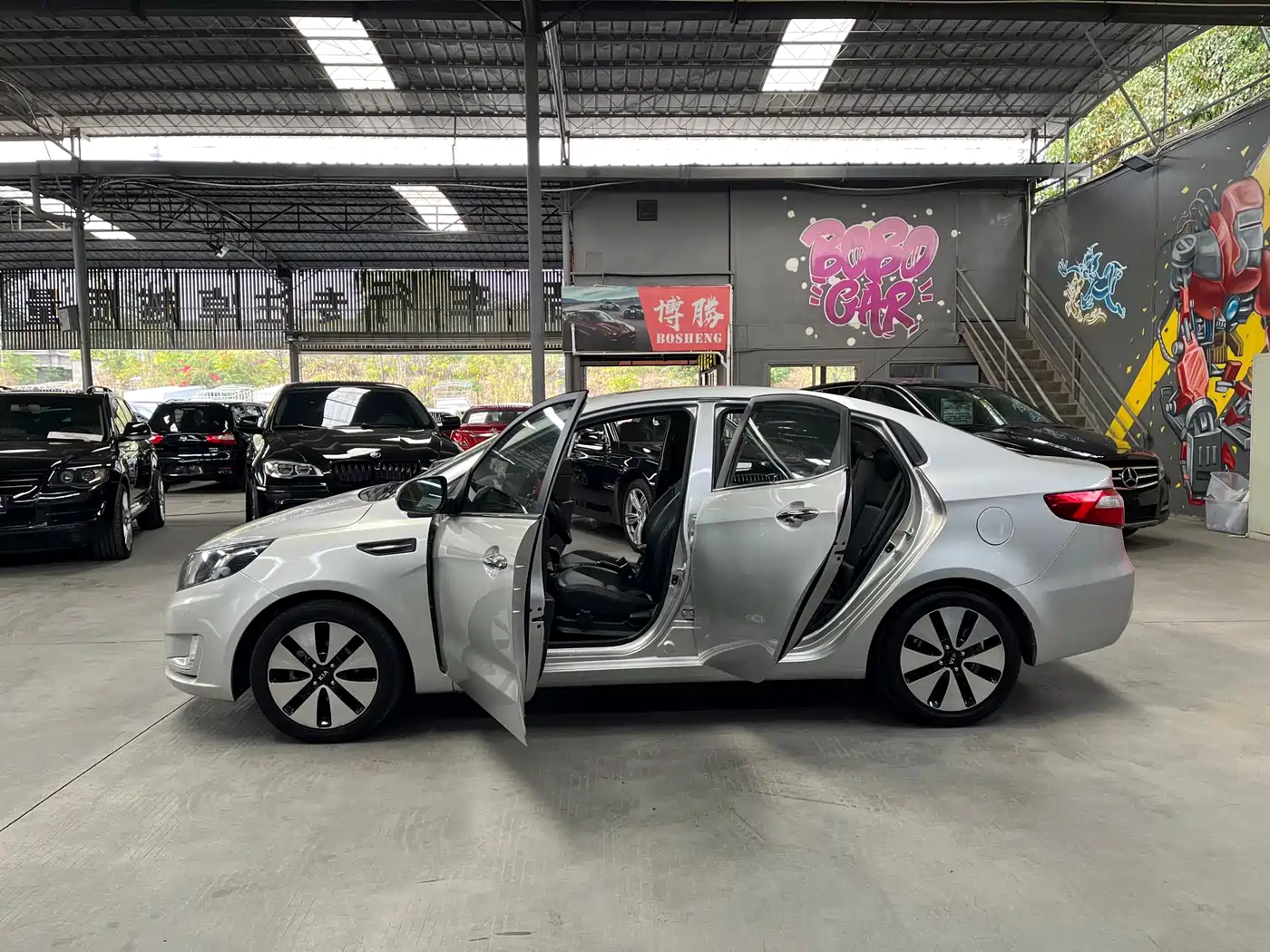 Kia K2 2012 Sedan 1.6L AT Premium Commemorative Edition фото 11