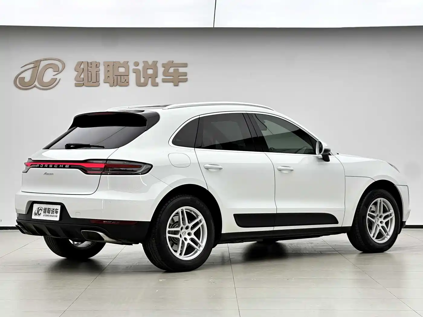 Porsche Macan 2018 Macan 2.0T фото 9