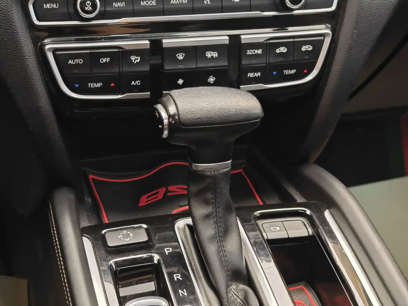 GAC Trumpchi Trumpchi GS8 2017 320T 2WD Luxury Smart Connect (7-seater) фото 17