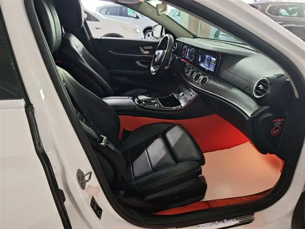 Mercedes-Benz E-Class 2018 Facelift E 200 L Sport фото 25