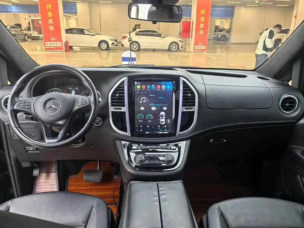 Mercedes-Benz Vito 2020 2.0T Business Edition (7-seater) фото 11