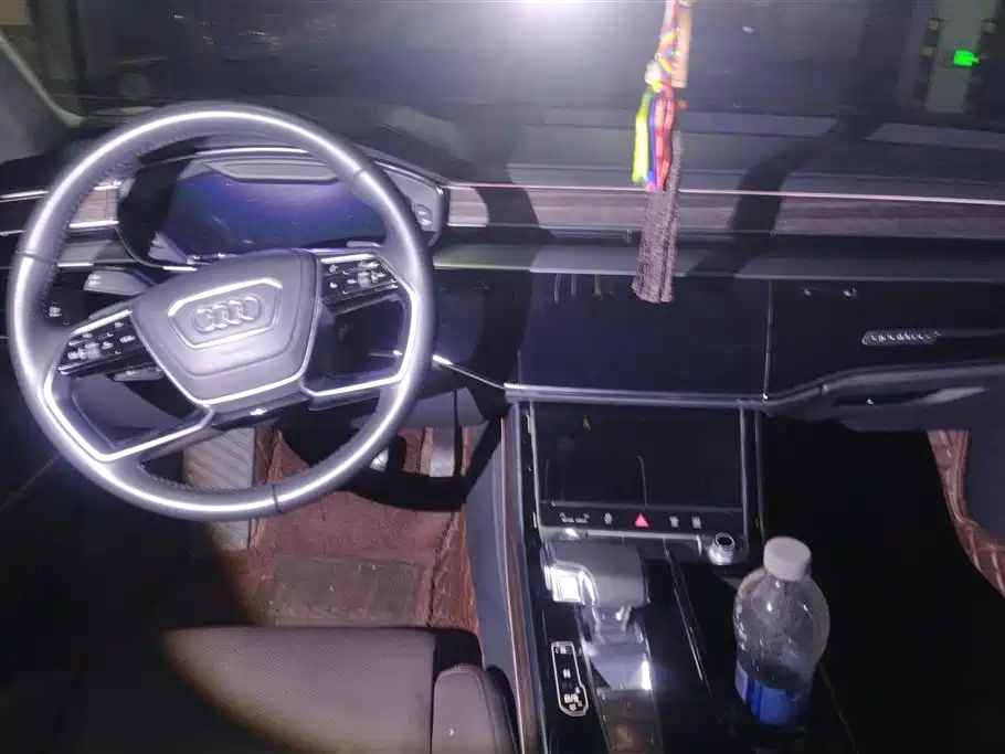 Audi A8 2019 Facelift Plus A8L 55 TFSI quattro Luxury фото 12