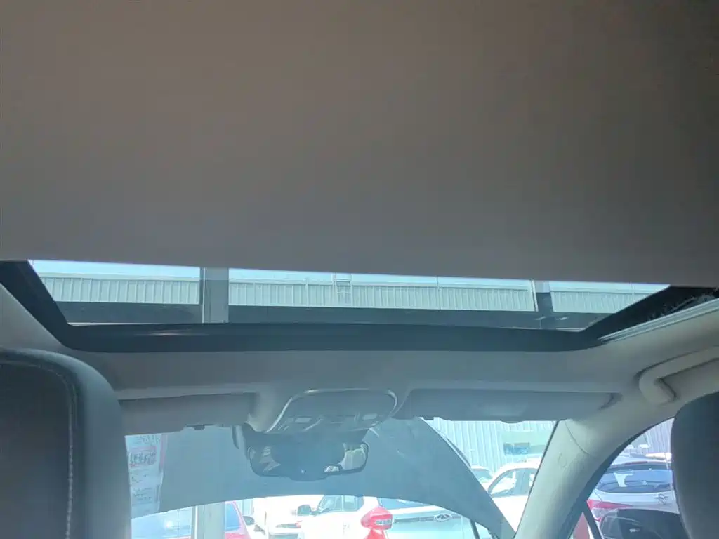 BYD Tang 2018 2.0T Automatic Smart Connection Delight Edition 7-Seater China V фото 18