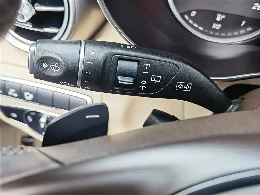 Mercedes-Benz GLC 2018 GLC 300 4MATIC Dynamic фото 29
