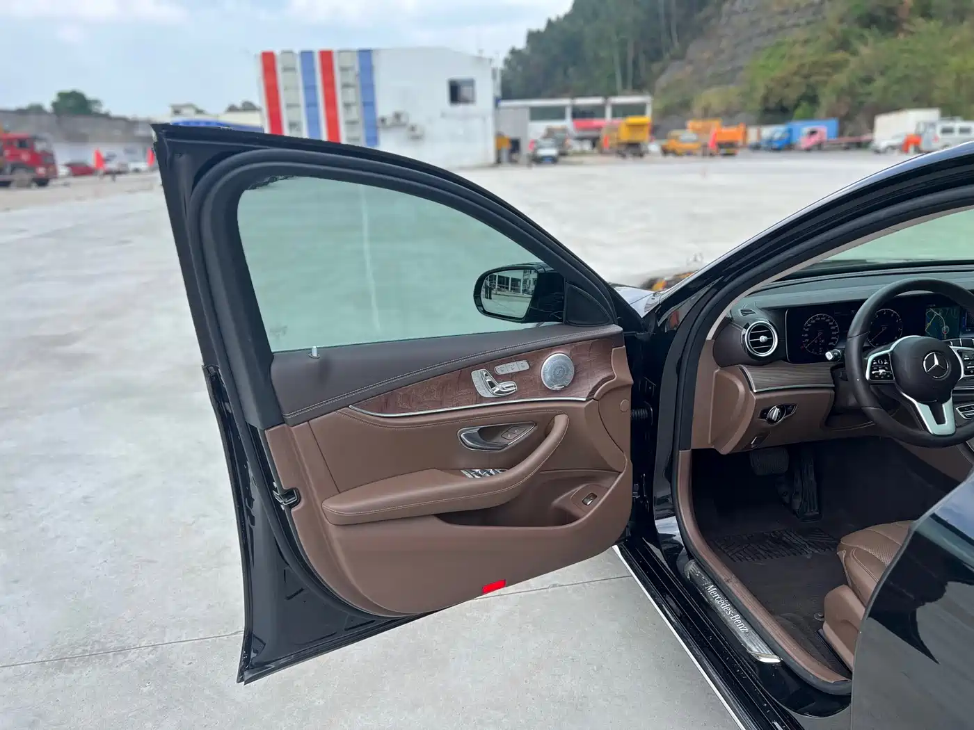 Mercedes-Benz E-Class 2020 Facelift E 300 L Exclusive фото 13