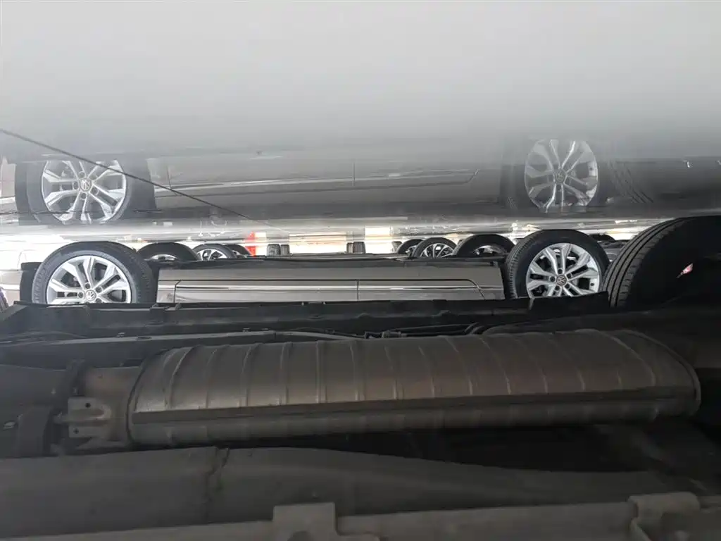 BYD Tang 2018 2.0T Automatic Smart Connection Delight Edition 7-Seater China V фото 21
