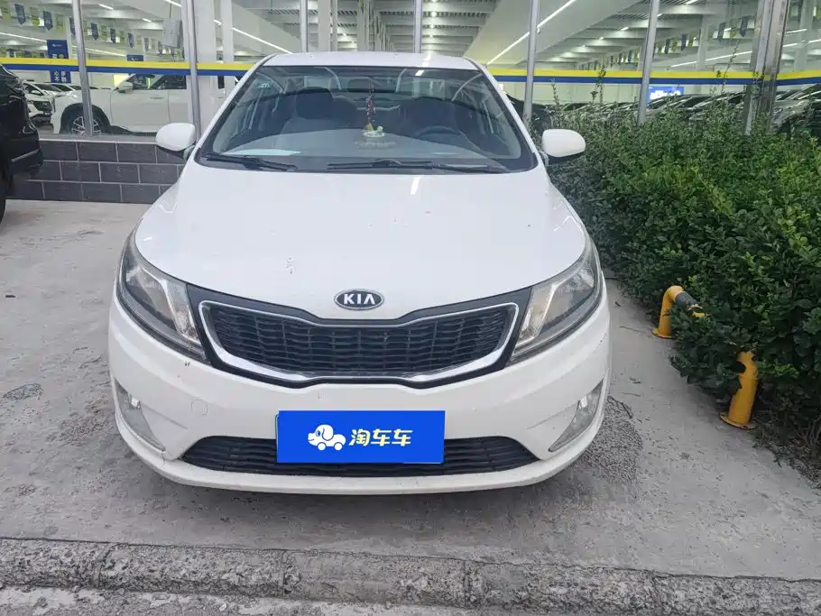 Kia K2 2012 2011 Sedan 1.4L MT TOP