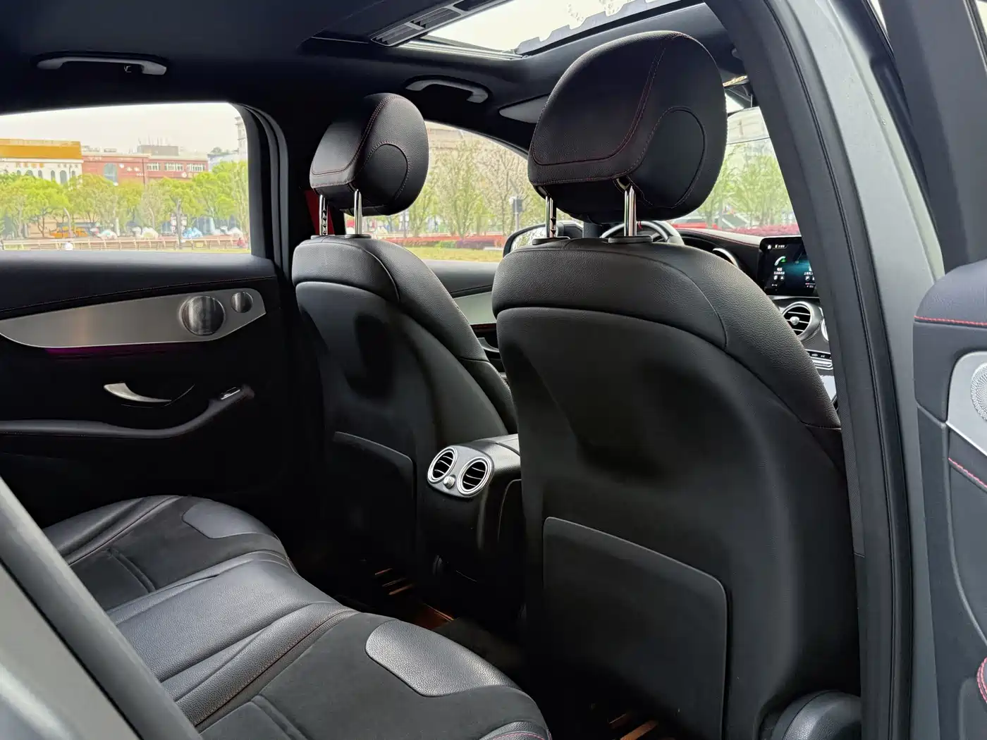Mercedes-Benz GLC Coupe AMG 2020 AMG GLC 43 4MATIC Coupe SUV фото 16