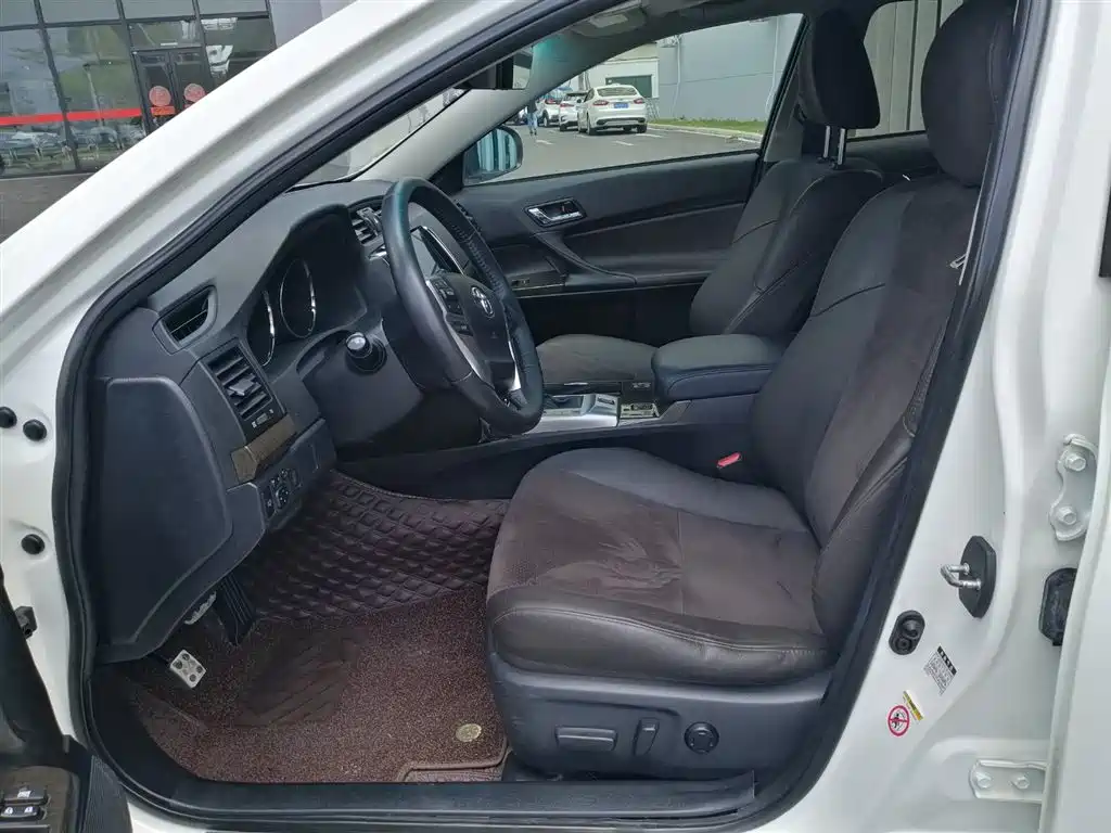 Toyota Reiz 2013 2.5V Premium Edition фото 12