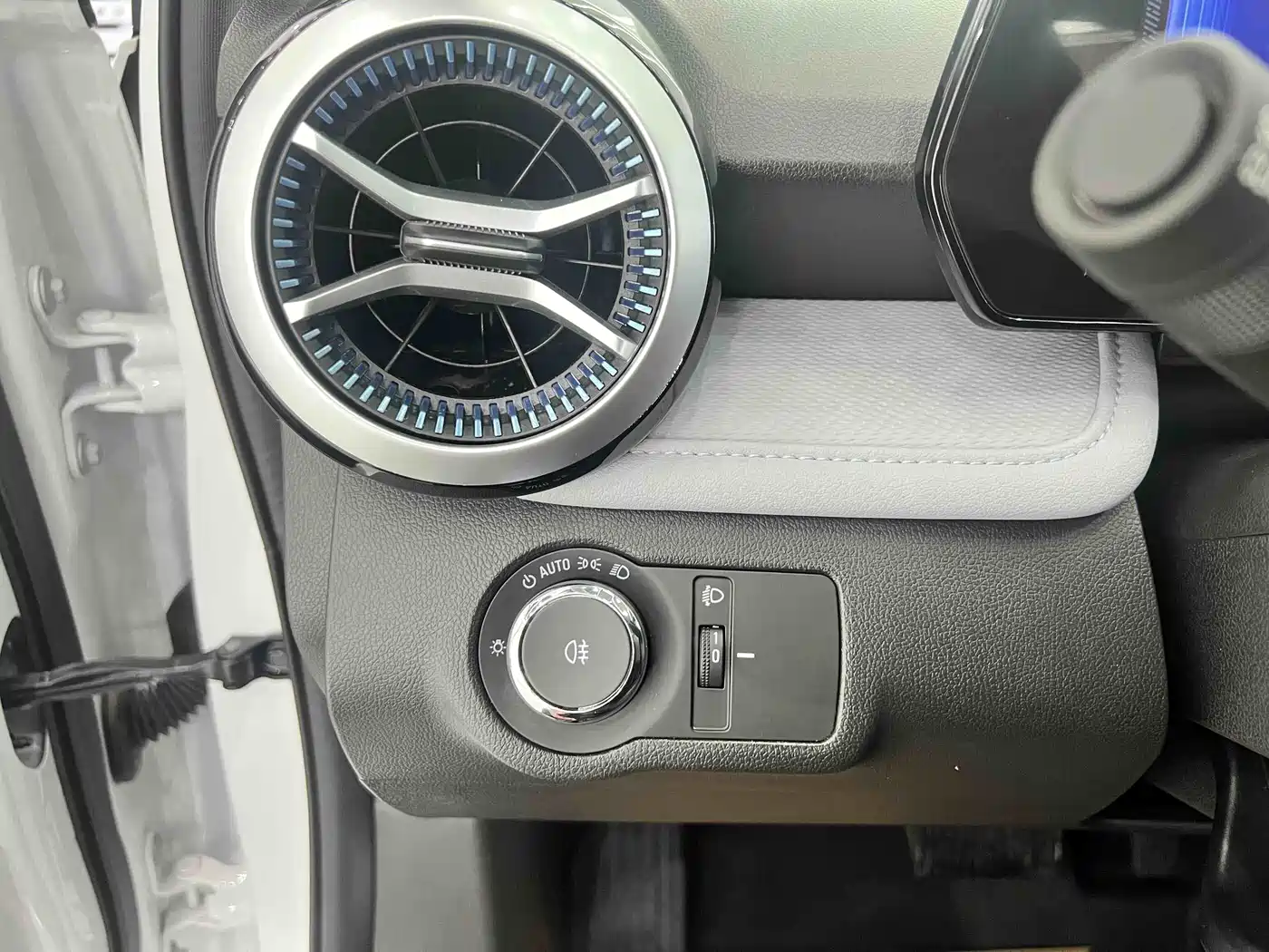 Chevrolet Monza 2023 1.5L Dual-Clutch Enjoyment Edition фото 9