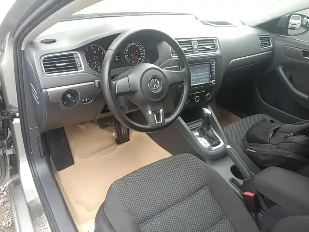 Фото 10 - Volkswagen Sagitar