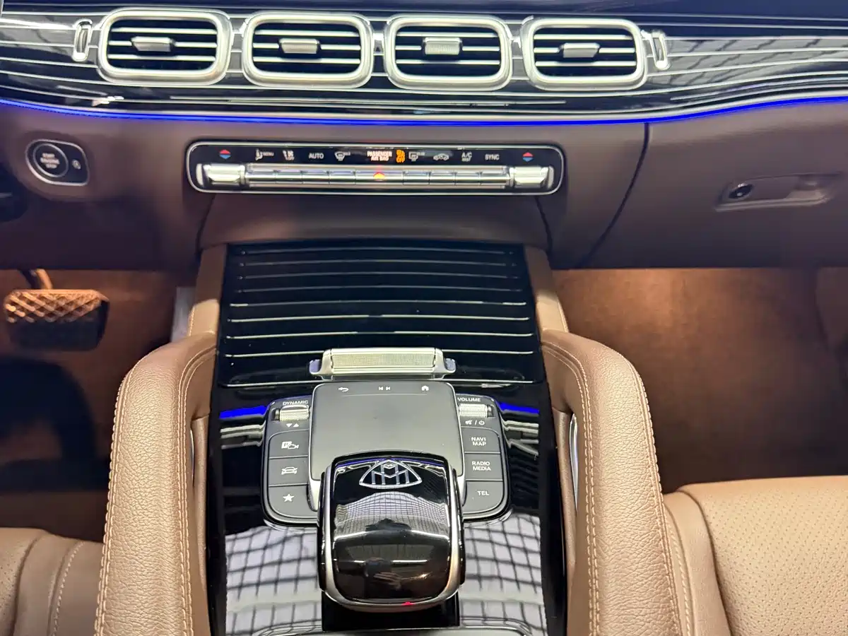 Mercedes-Benz GLS 2024 GLS 400 4MATIC фото 19