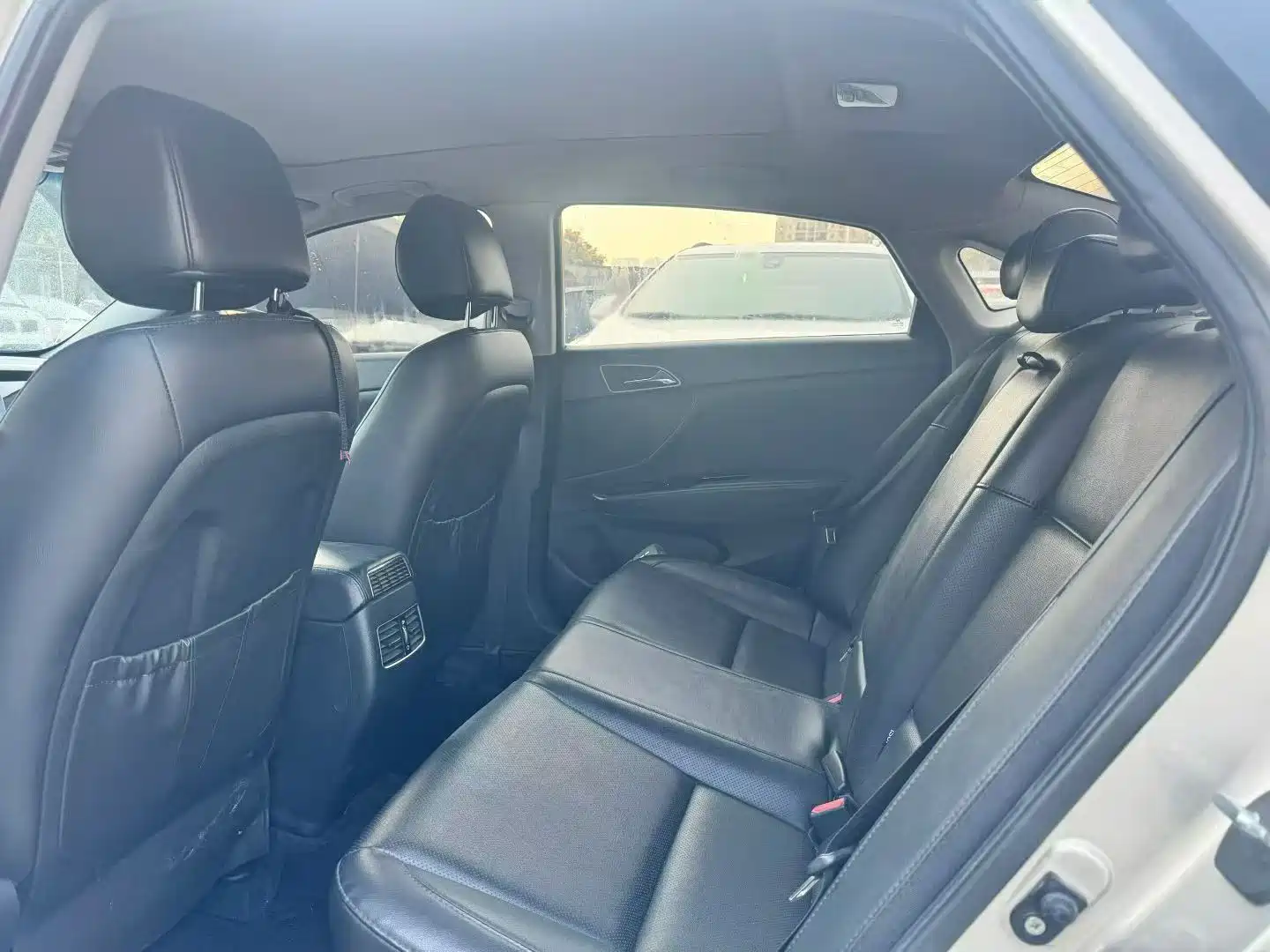 Фото 4 - Hyundai Mistra