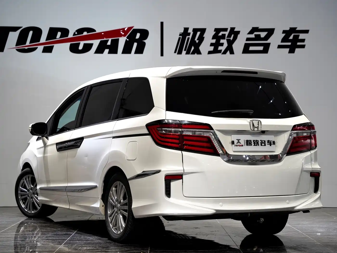 Фото 6 - Honda Elysion