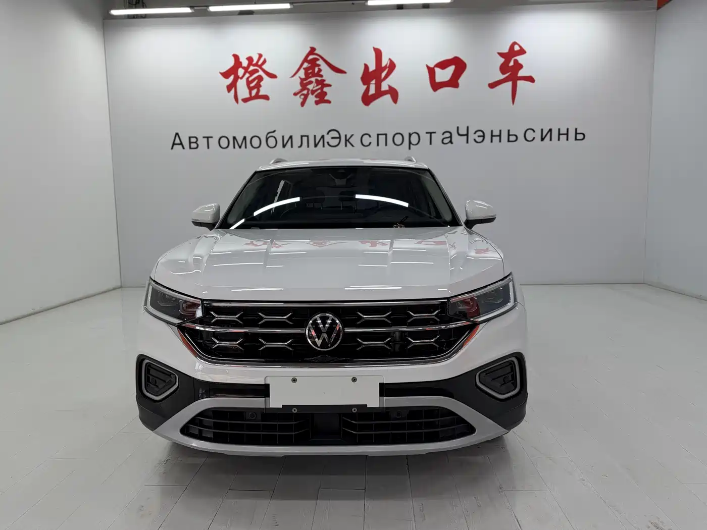 Volkswagen Tayron 2023 280TSI 2WD Luxury Plus Advanced Edition фото 2