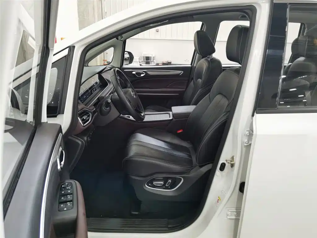 GAC Trumpchi Trumpchi M6 2021 PRO 270T DCT Premium Edition фото 10