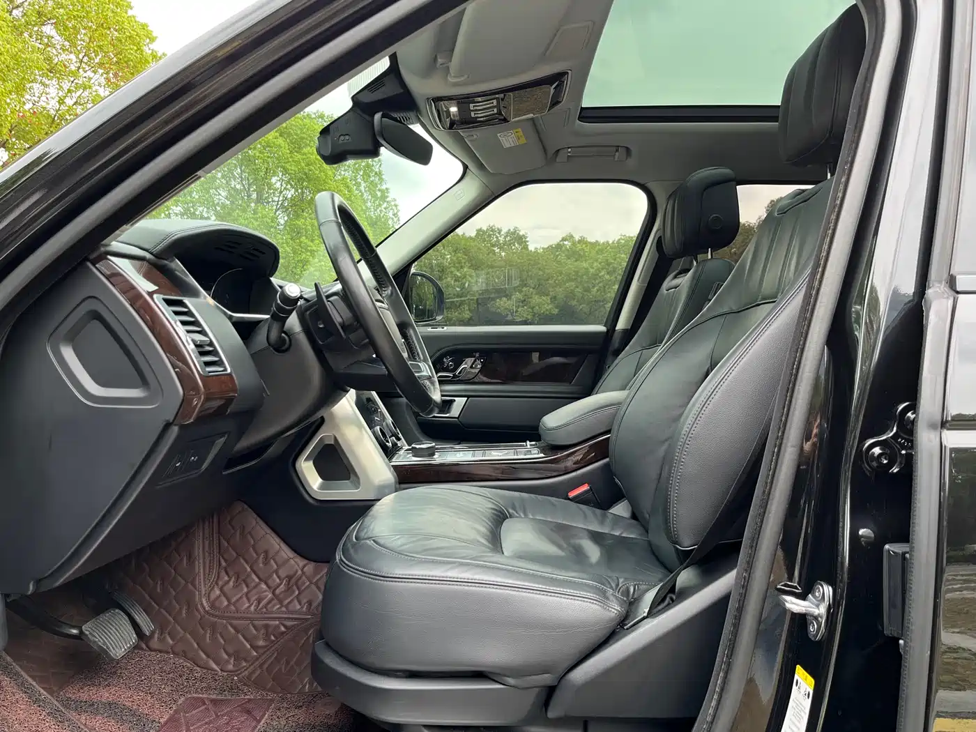 Land Rover Range Rover 2020 3.0 L6 Shengshi Edition фото 3