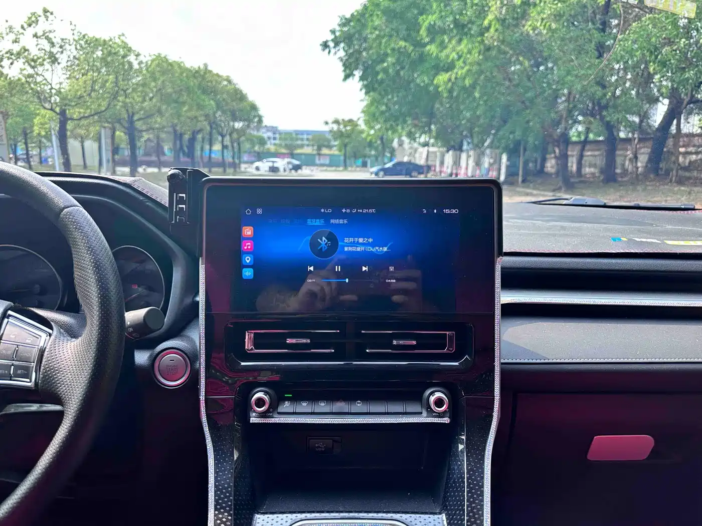 Haval M6 2021 PLUS 1.5T DCT Luxury Smart Connect фото 8
