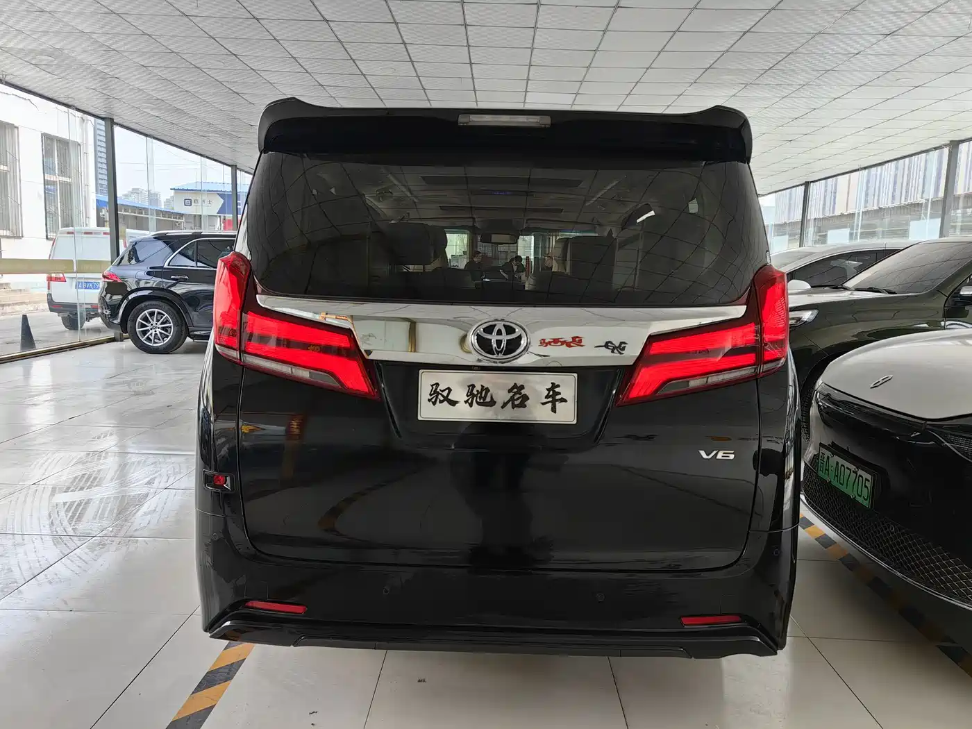 Toyota Alphard 2018 Facelift 3.5L Luxury Edition фото 19
