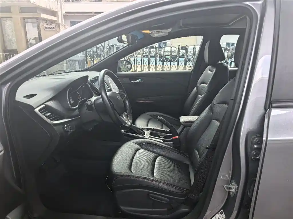 Chevrolet Monza 2020 Mild Hybrid RS 330T Automatic Smooth Edition фото 10