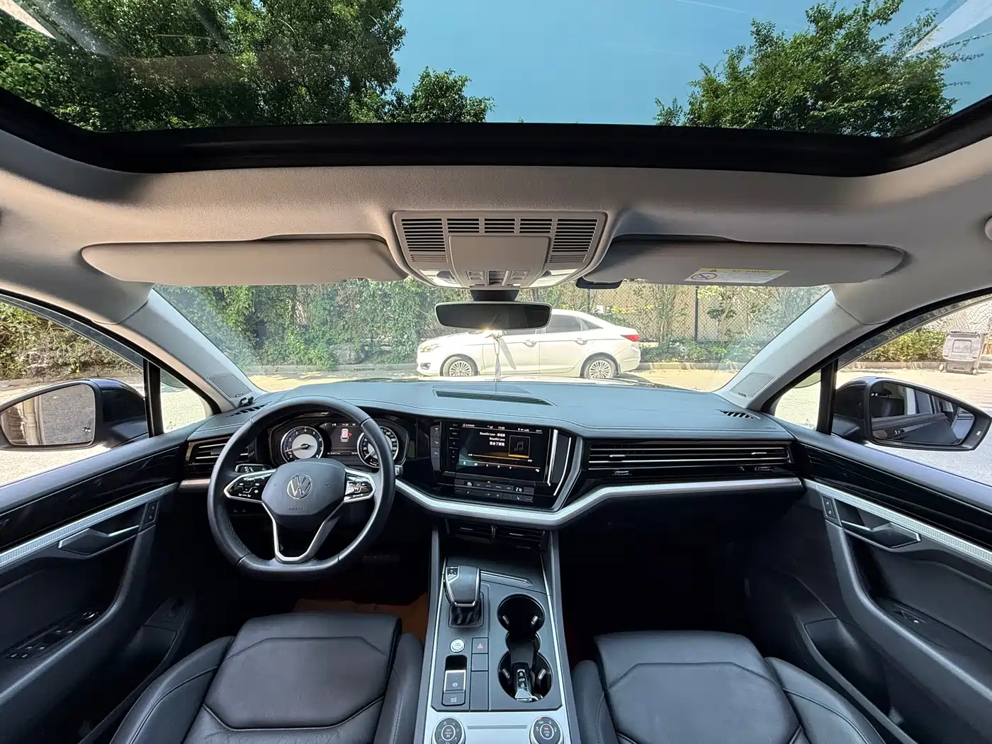 Volkswagen Touareg 2021 2021 2.0TSI Pilot Special Edition