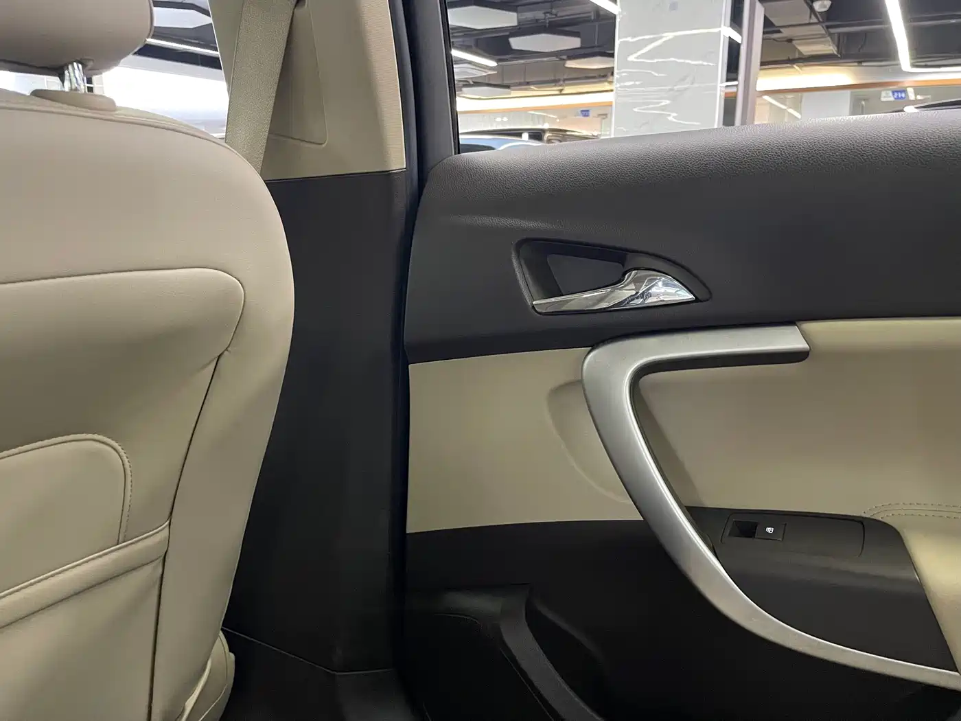Buick Regal 2014 2.0L Leading Fashion Type фото 34