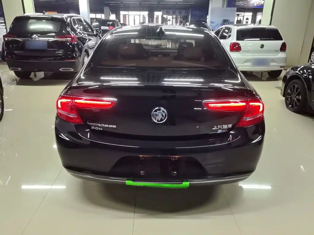 Фото 6 - Buick LaCrosse