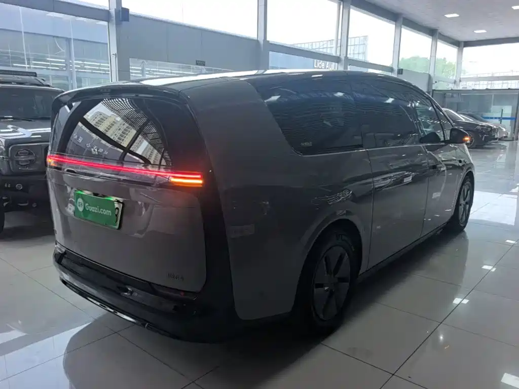 Li Auto MEGA 2024 2024 Ultra
