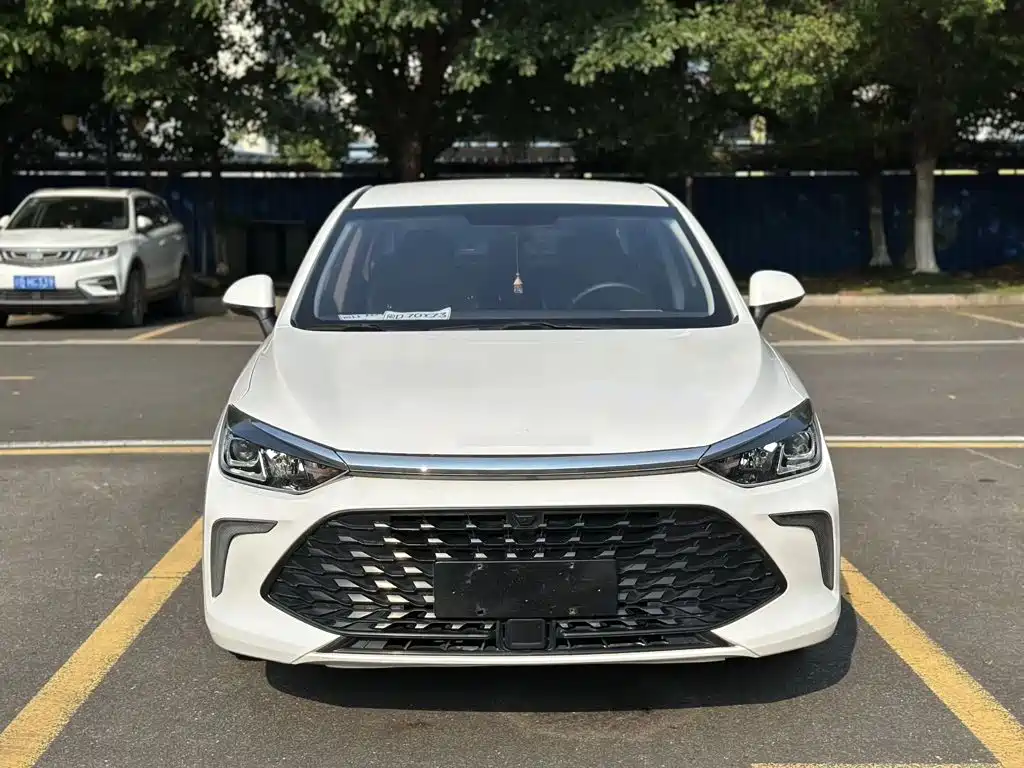 Фото 2 - BAIC Beijing U5 PLUS