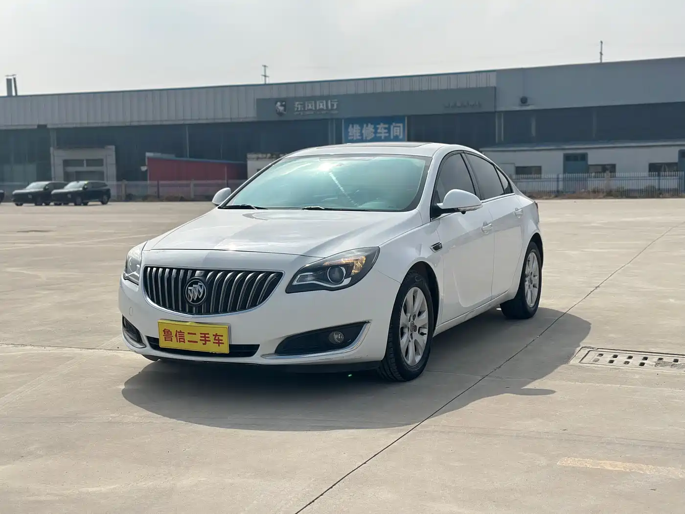 Buick Regal 2015 1.6T Leading Tech Edition фото 2