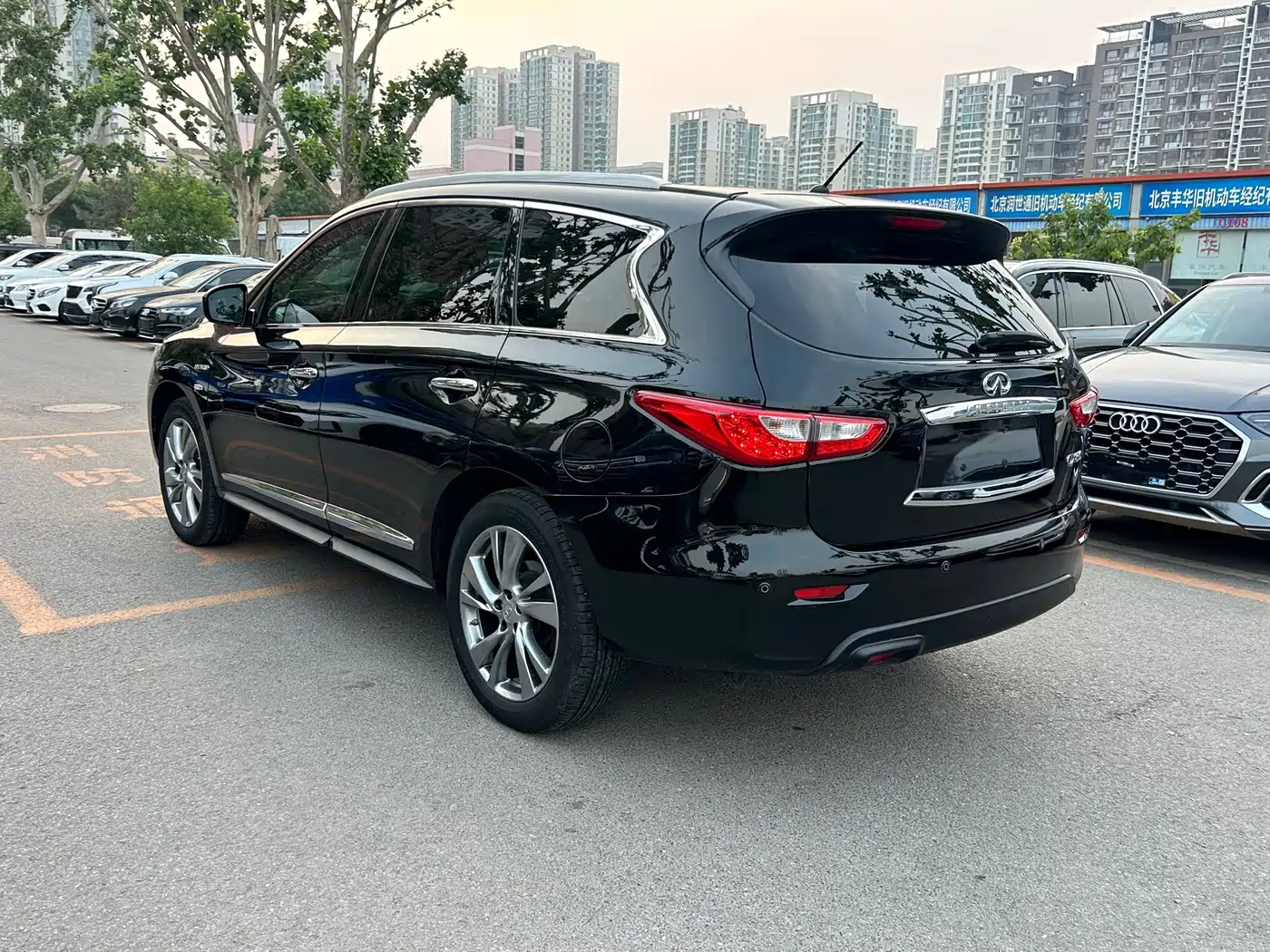 Infiniti QX60 (Import) 2015 2014 2.5 S/C Hybrid AWD All-Round Edition