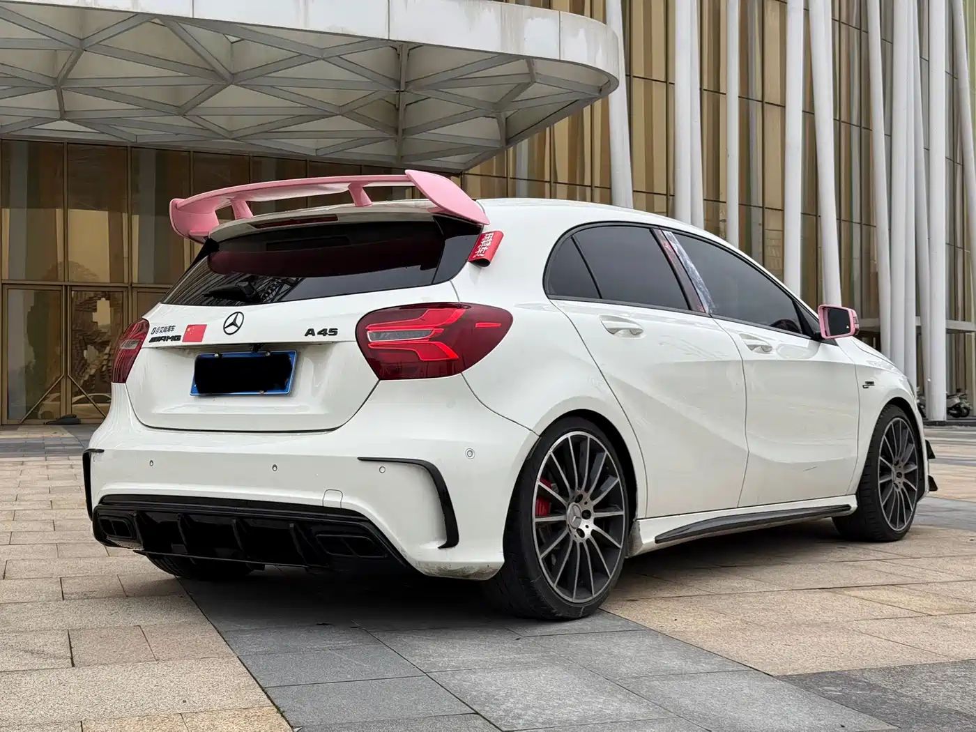 Mercedes-Benz A-Class AMG (Import) 2017 Facelift AMG A 45 4MATIC China VI фото 5