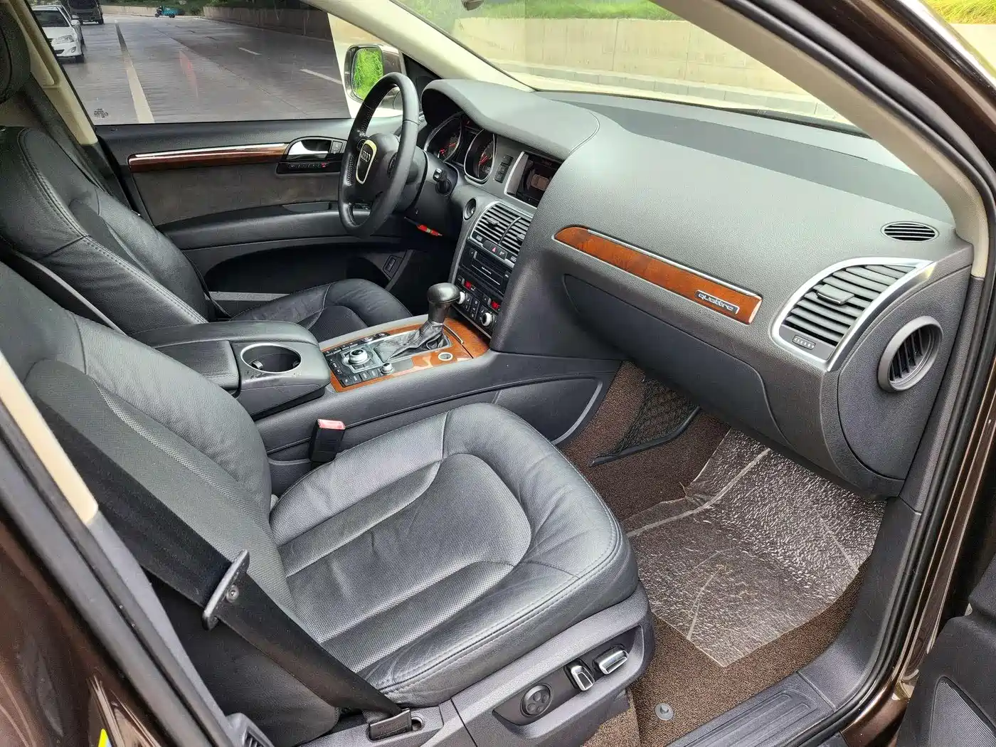 Audi Q7 2012 3.0 TFSI Technology (200kW) фото 12