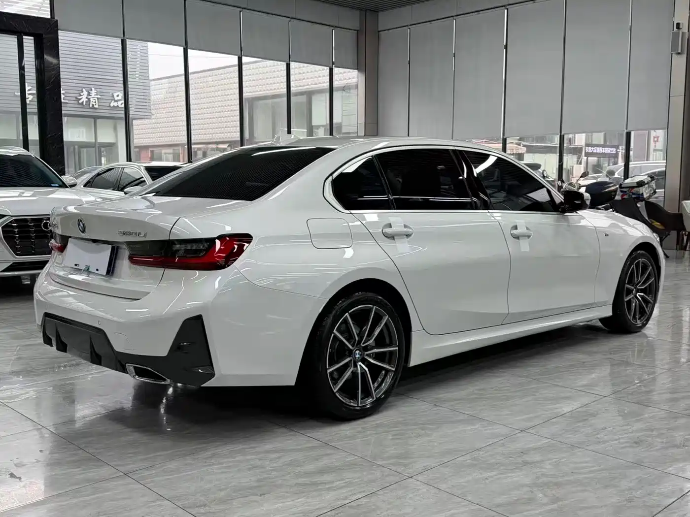 BMW 3-SERIES