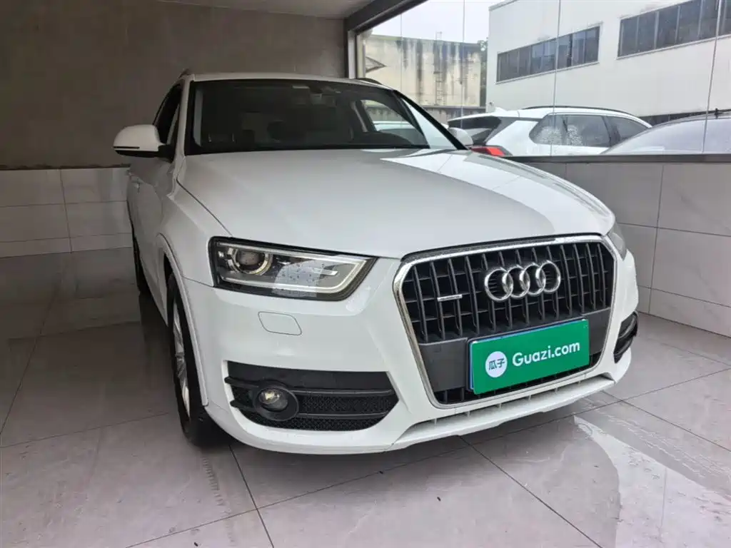Audi Q3 2015 35 TFSI quattro Technology фото 4