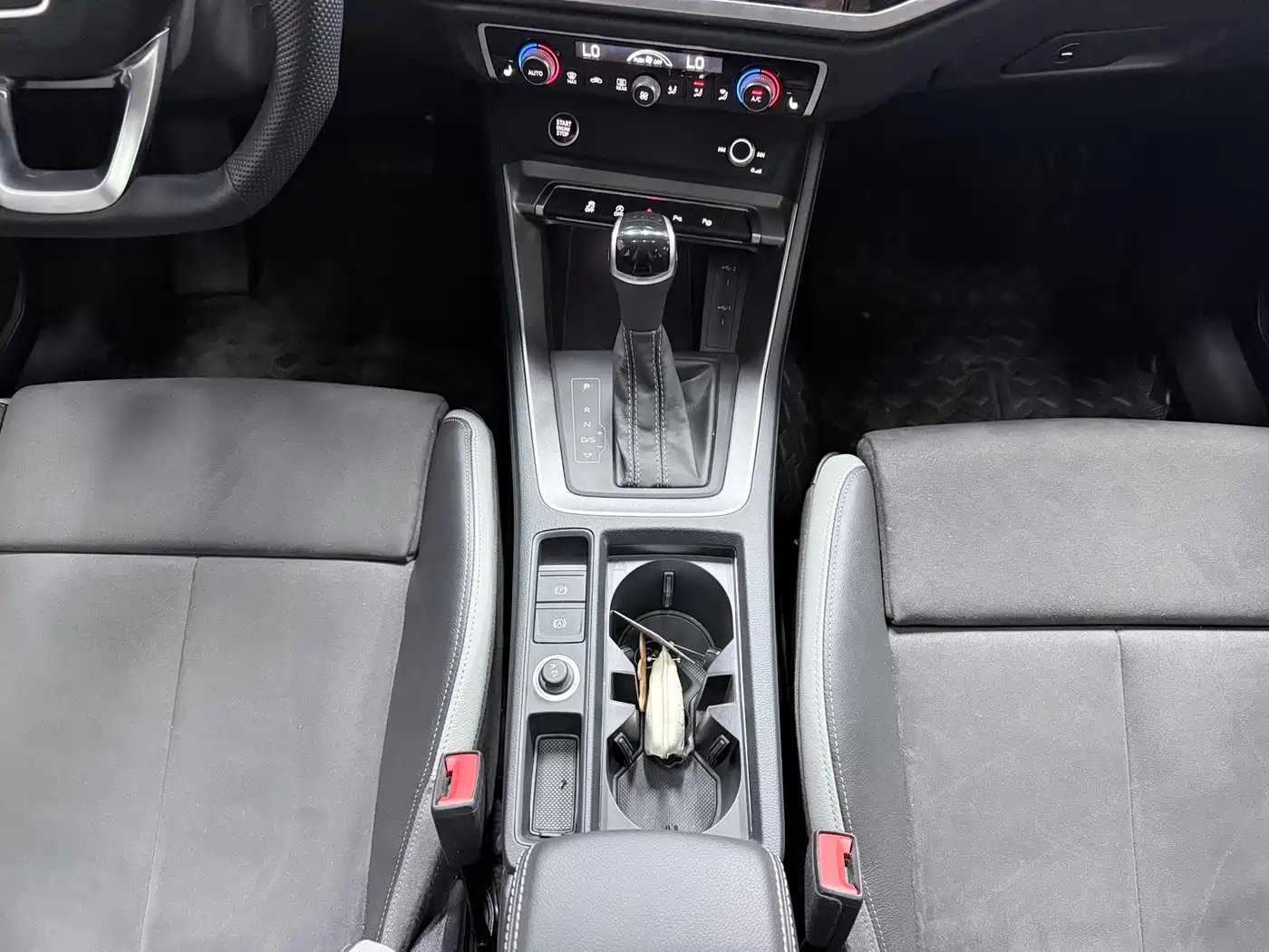 Audi Q3 2022 35 TFSI Fashion Dynamic фото 16