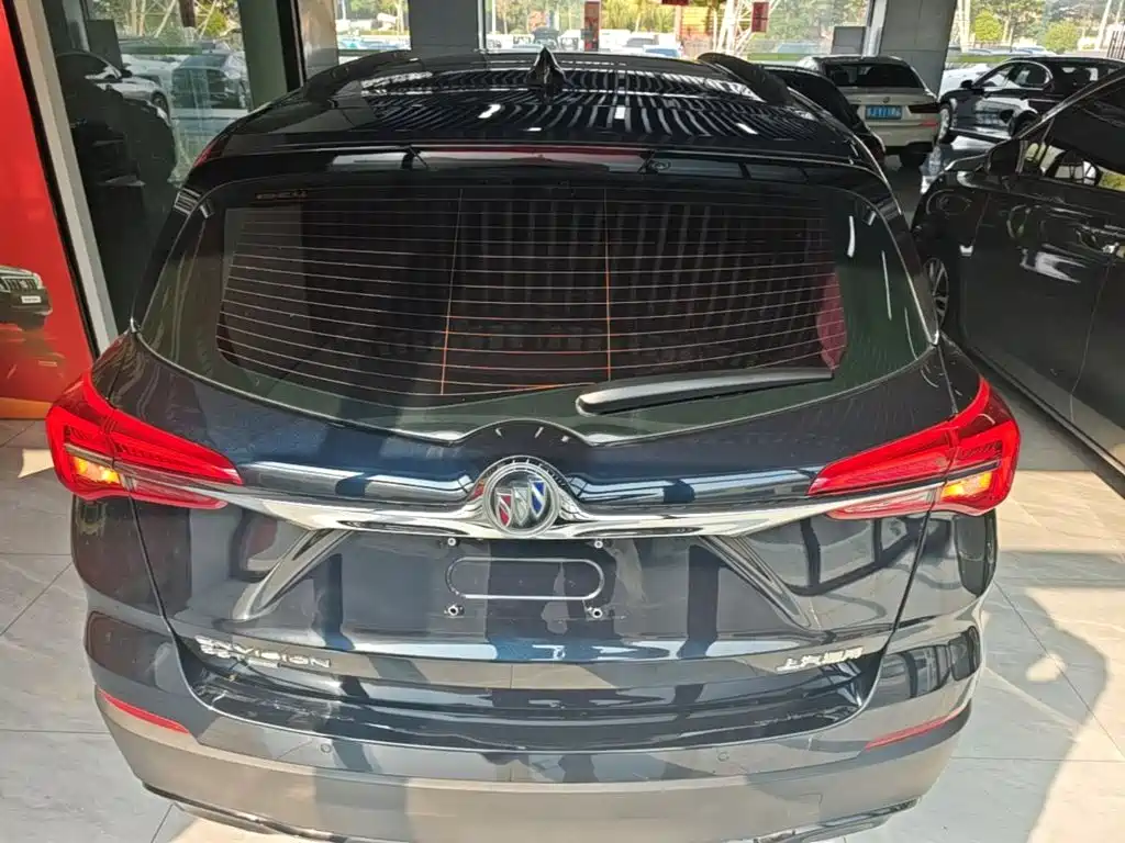 Фото 6 - Buick Envision Plus