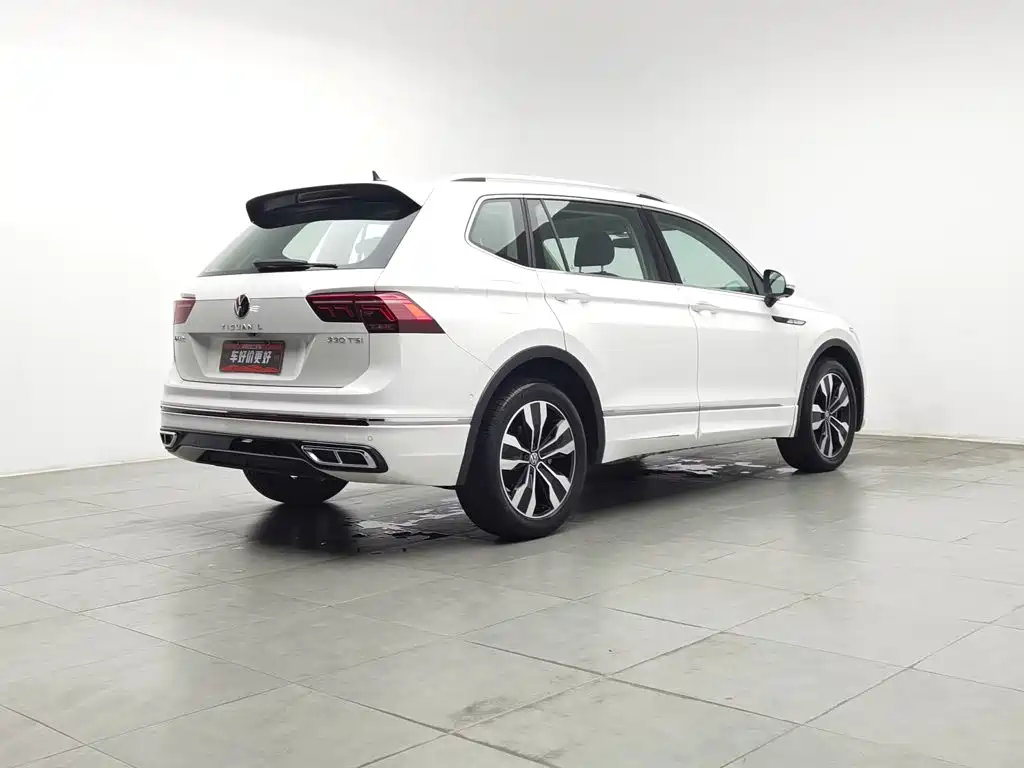 Volkswagen Tiguan, миниатюра 2