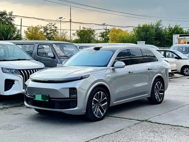 Li Auto Li L8 2024